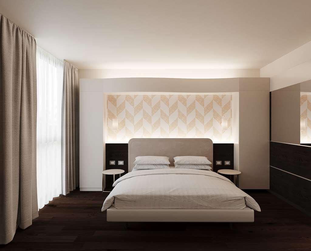 Готель Doubletree By Hilton Milan Malpensa Solbiate Olona Номер фото