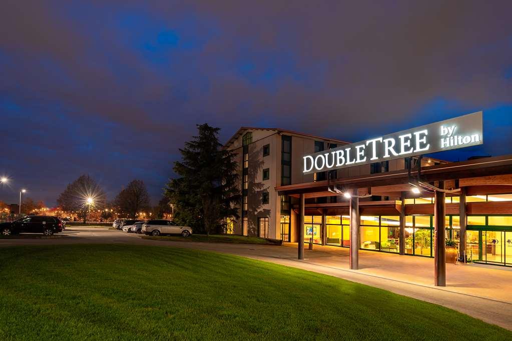 Готель Doubletree By Hilton Milan Malpensa Solbiate Olona Екстер'єр фото