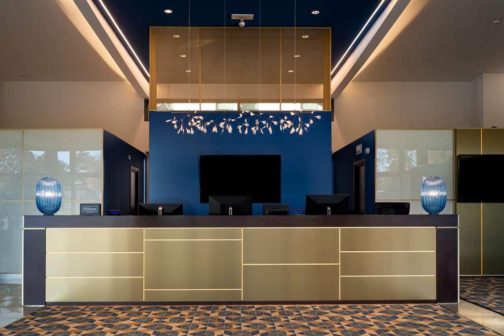 Готель Doubletree By Hilton Milan Malpensa Solbiate Olona Інтер'єр фото