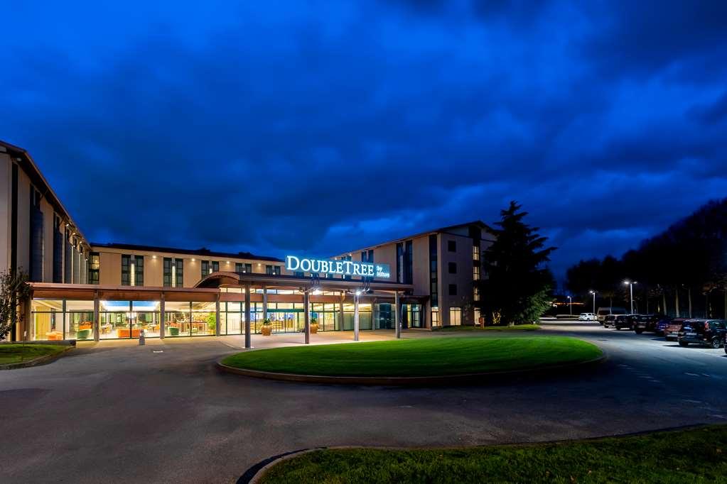 Готель Doubletree By Hilton Milan Malpensa Solbiate Olona Екстер'єр фото