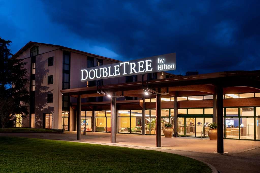 Готель Doubletree By Hilton Milan Malpensa Solbiate Olona Екстер'єр фото